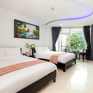 Saigon Pink 2* Ho Chi Minh City